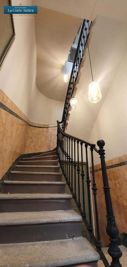 B&B La Corte Antica - Luino Lago Maggiore Eksteriør bilde
