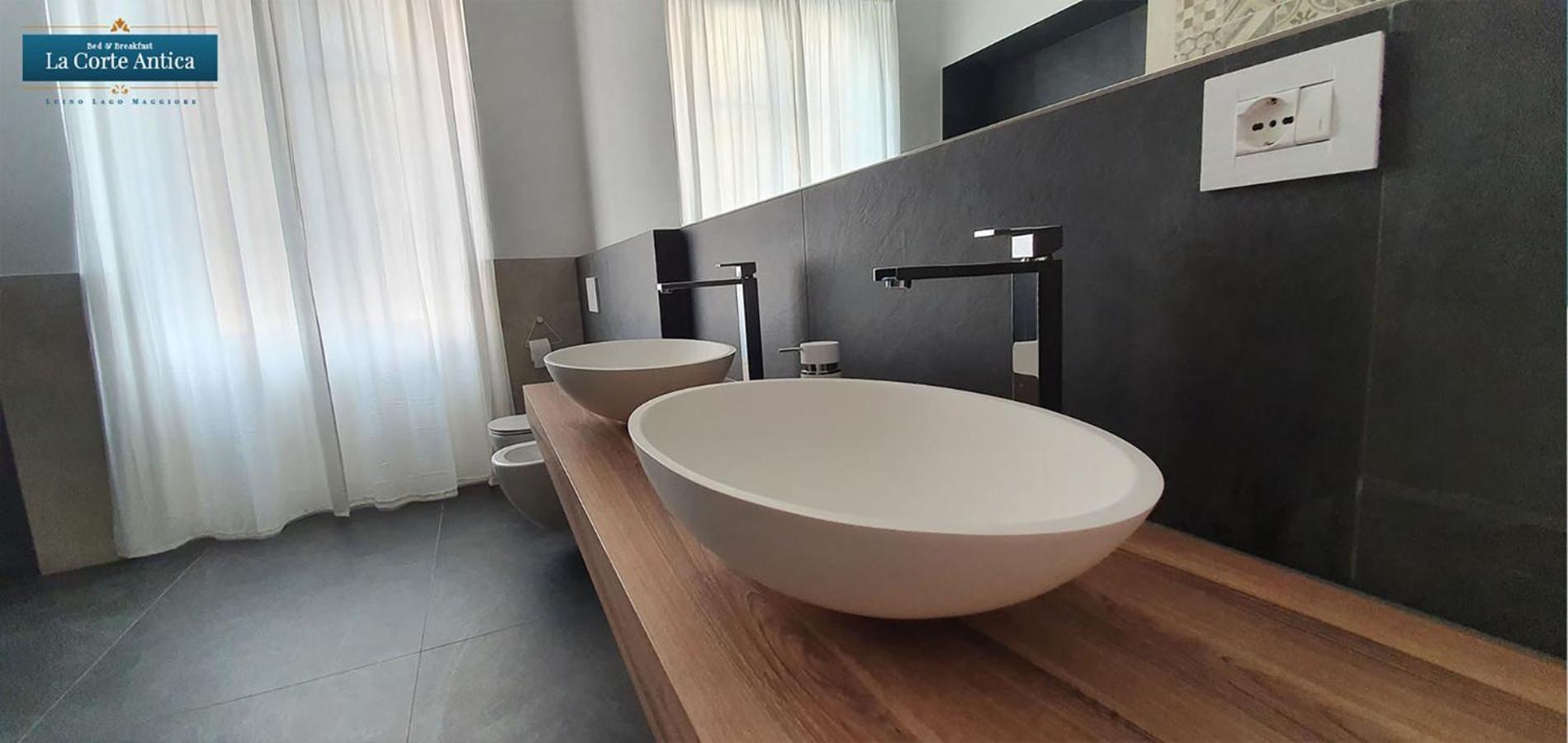 B&B La Corte Antica - Luino Lago Maggiore Eksteriør bilde