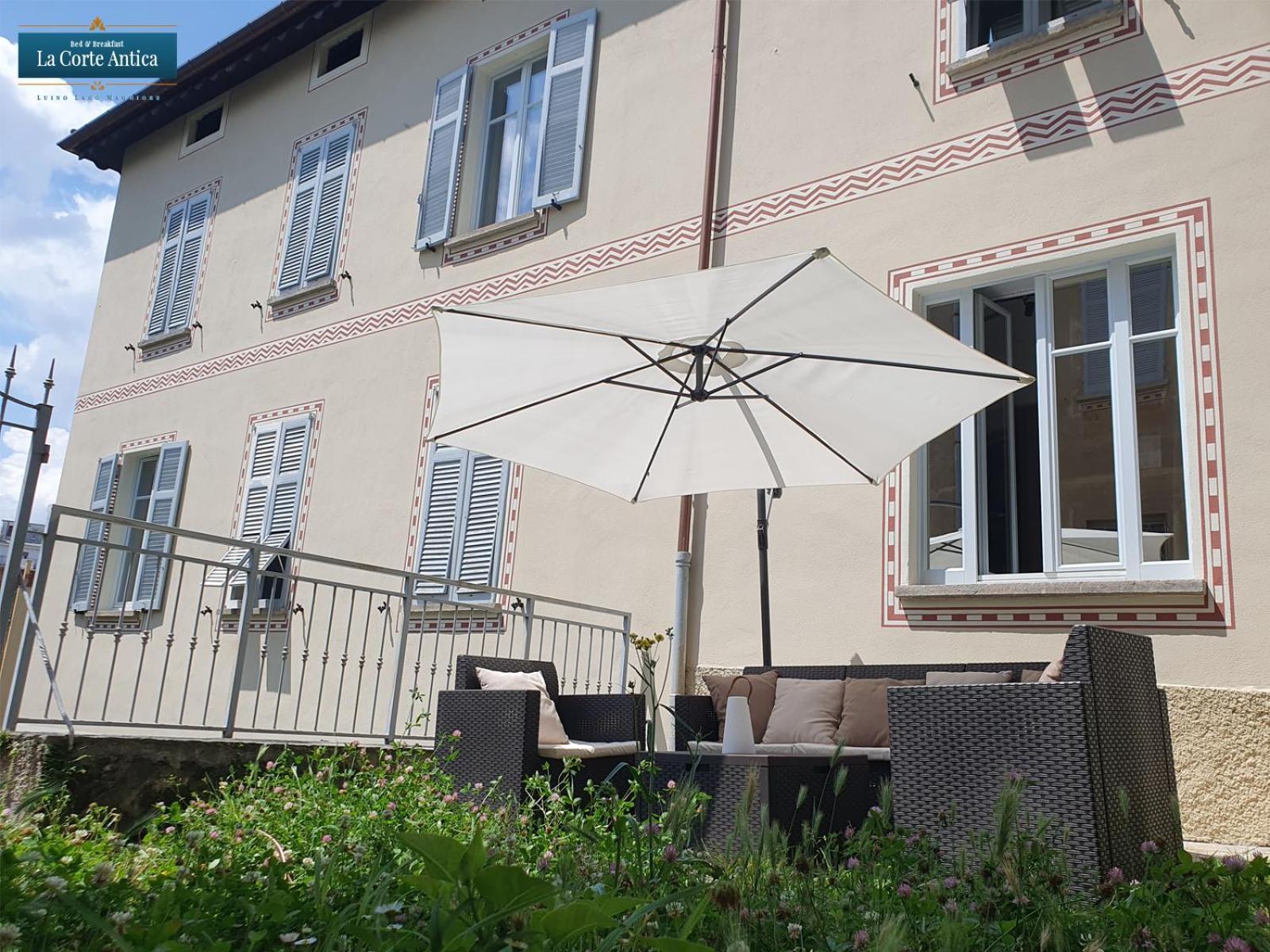 B&B La Corte Antica - Luino Lago Maggiore Eksteriør bilde